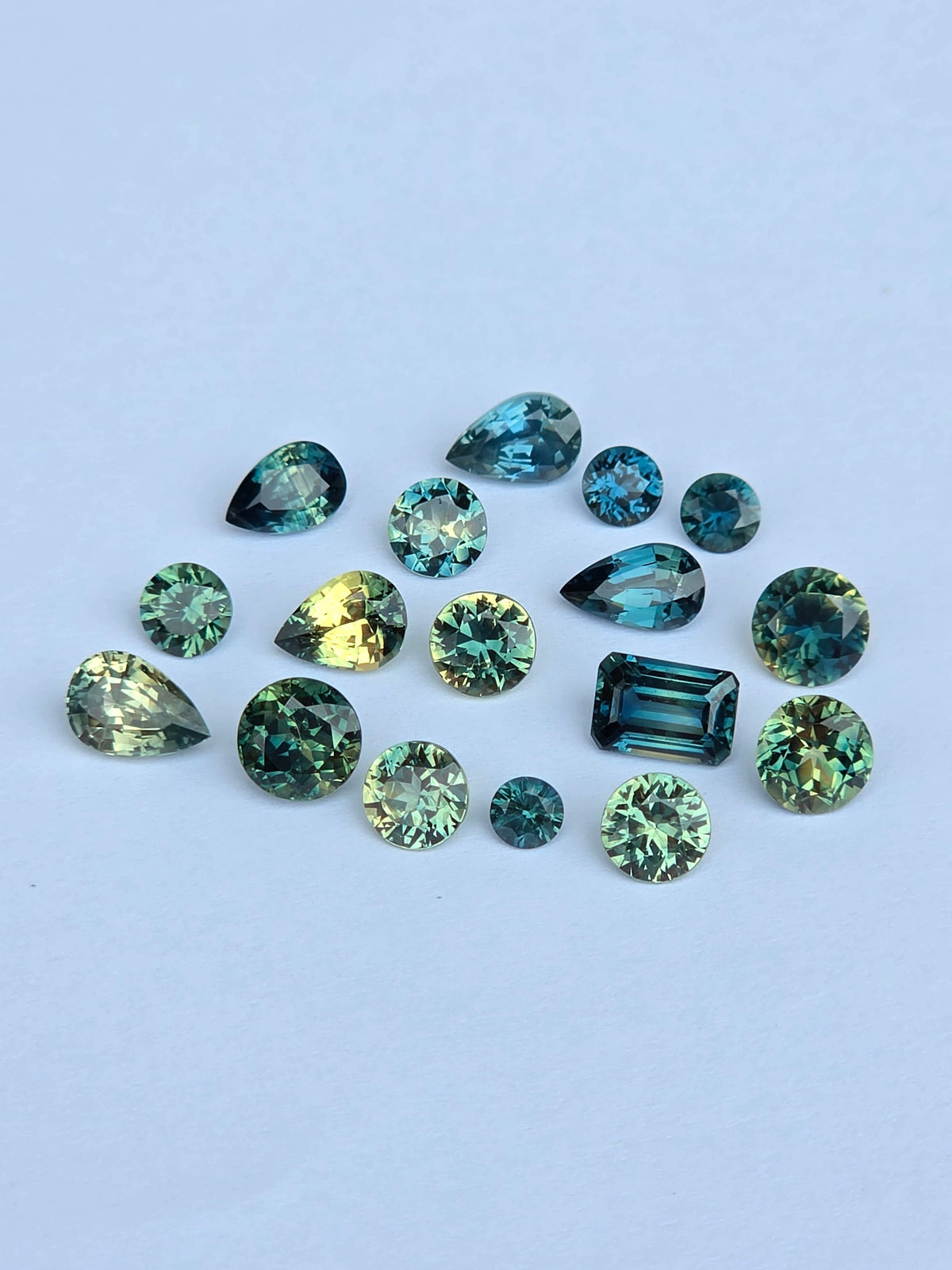 .10ct–.99ct Petite Sapphires