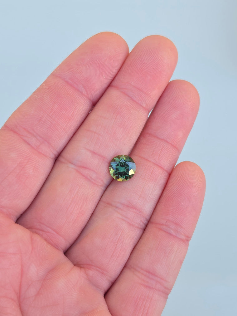 2.63ct Round Green Sapphire