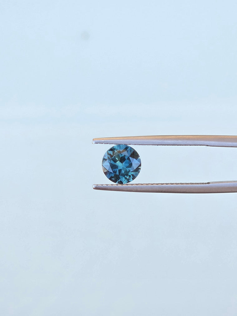 1.37ct Round Blue Sapphire