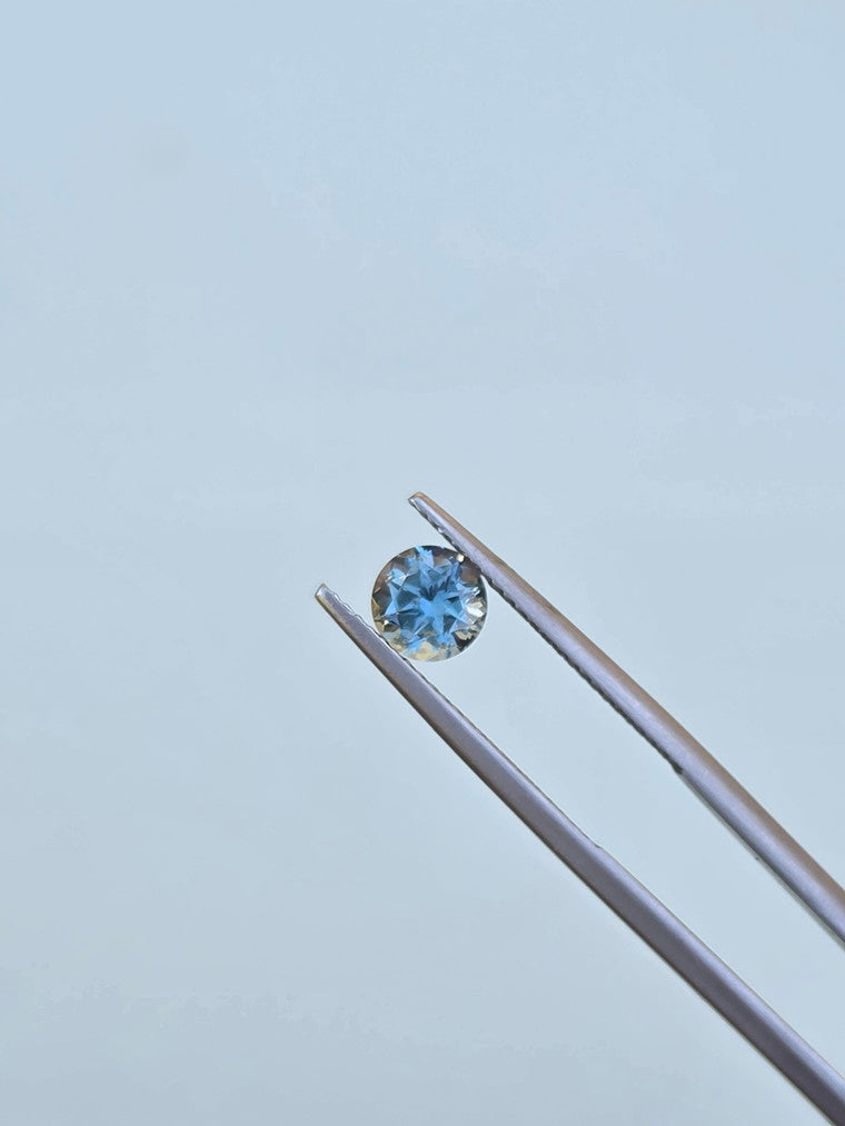 1.10ct Round Blue Parti Sapphire