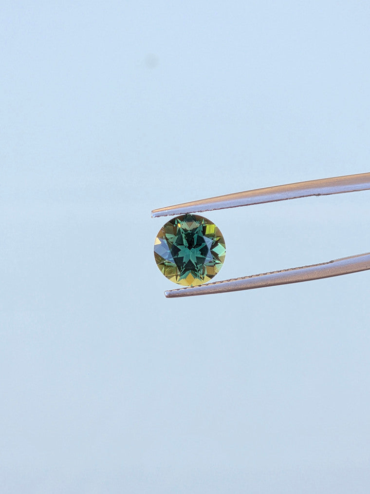 2.63ct Round Green Sapphire