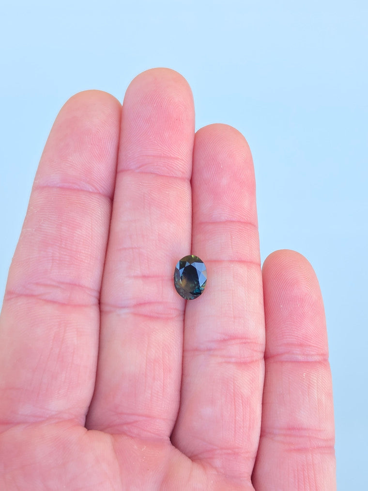 2.57ct Oval Blue Parti Sapphire