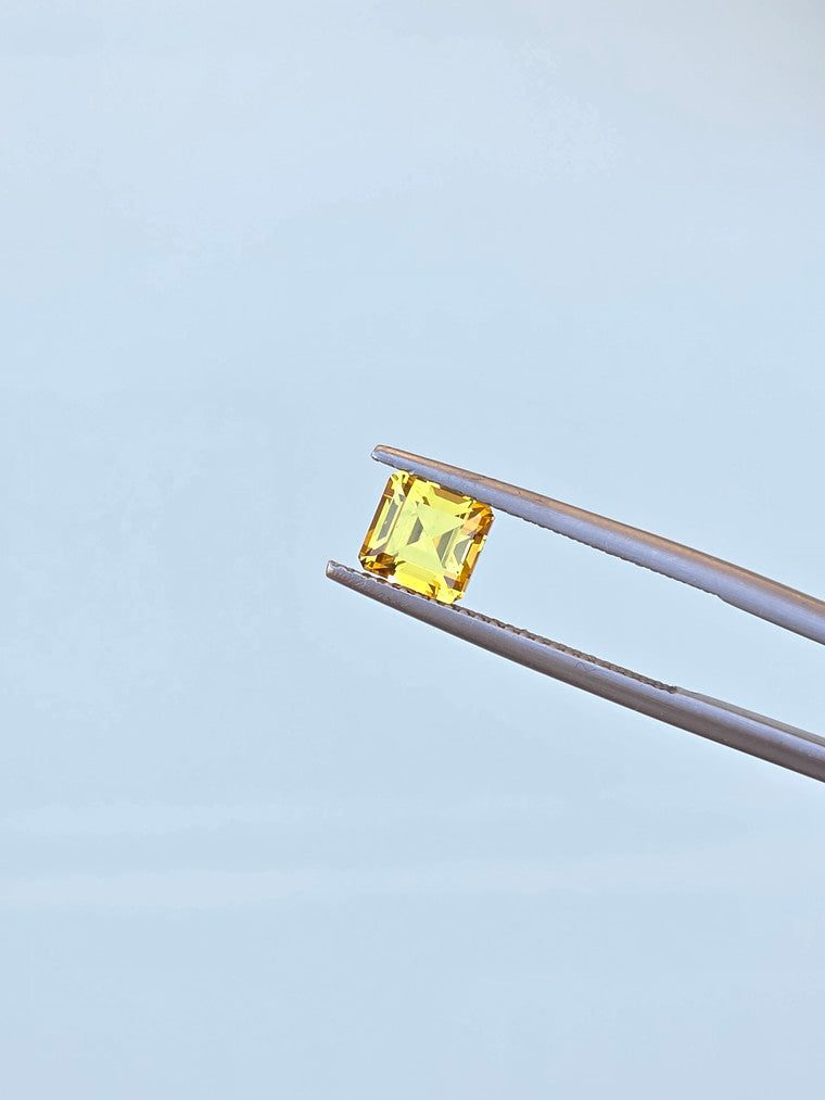 1.51ct Square Yellow Sapphire
