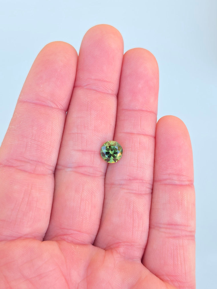 2.09ct Round Green Parti Sapphire