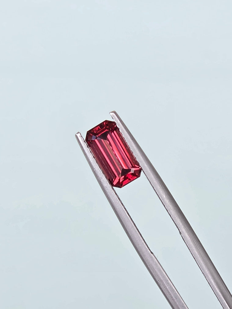1.80ct Emerald Raspberry Tanzanian Garnet