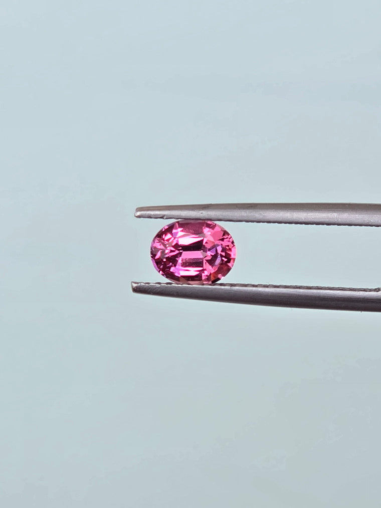 1.10ct Oval Pink Tanzanian Garnet