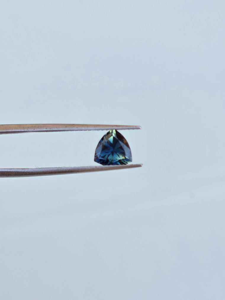 1.32ct Trilliant Blue Parti Sapphire