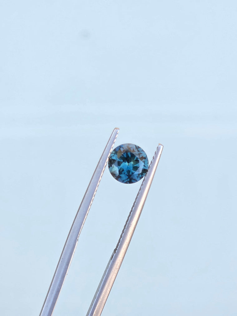 1.37ct Round Blue Sapphire