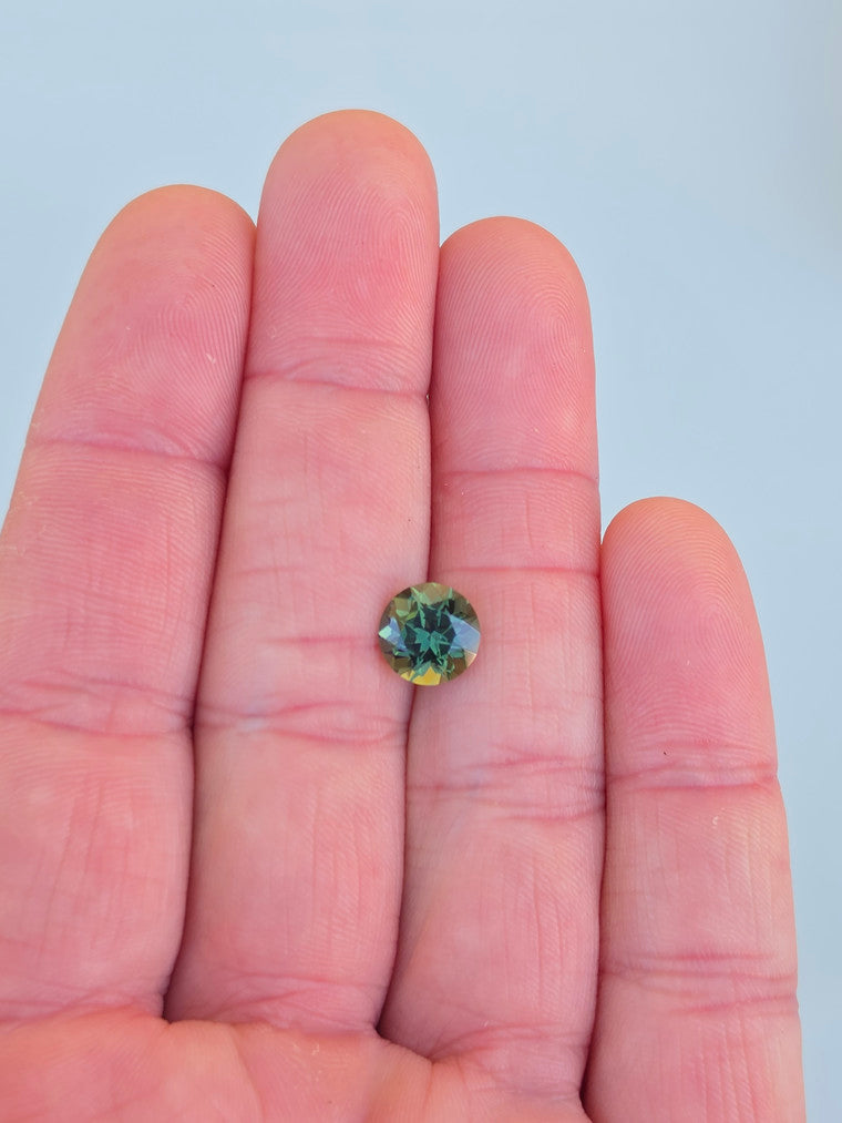 2.63ct Round Green Sapphire