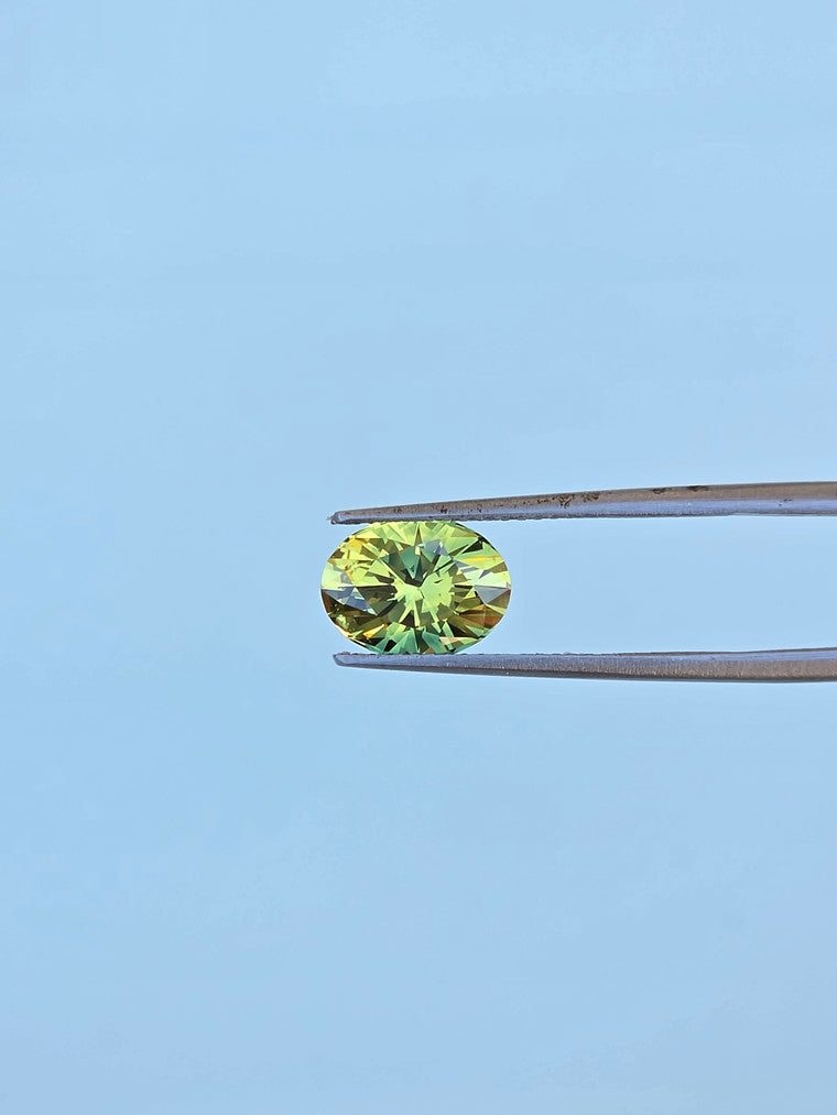 2.62ct Oval Yellow Parti Sapphire