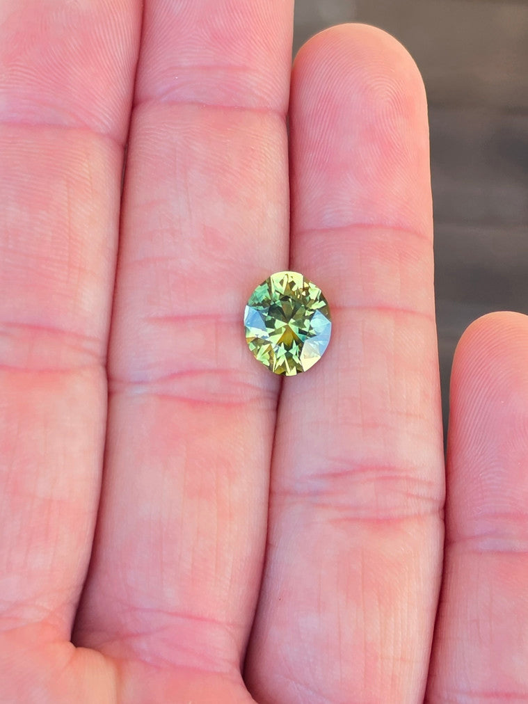 3.15ct Oval Yellow Parti Sapphire