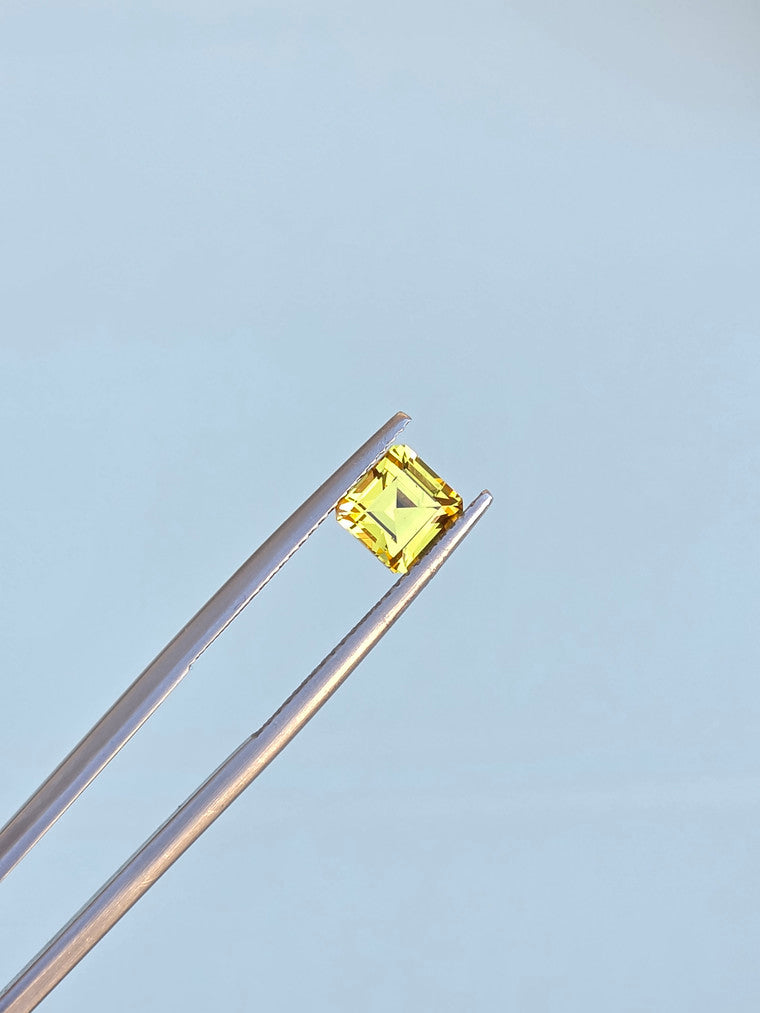 1.51ct Square Yellow Sapphire