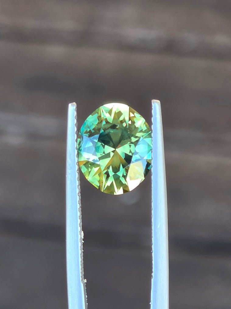 3.15ct Oval Yellow Parti Sapphire