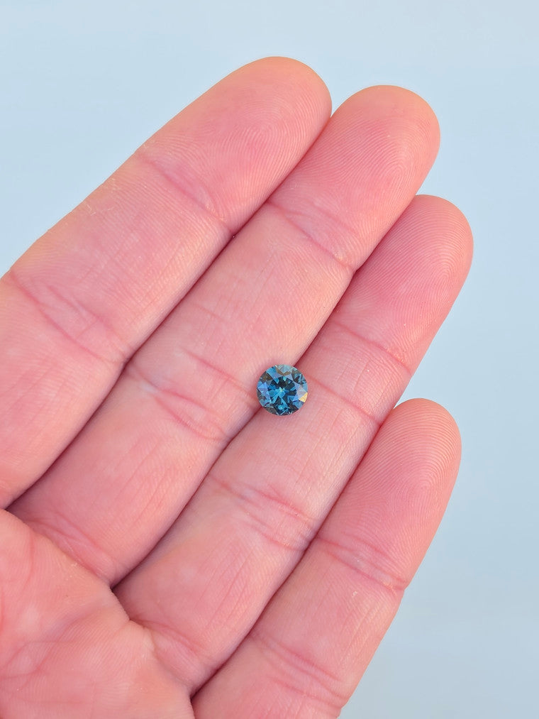 1.37ct Round Blue Sapphire