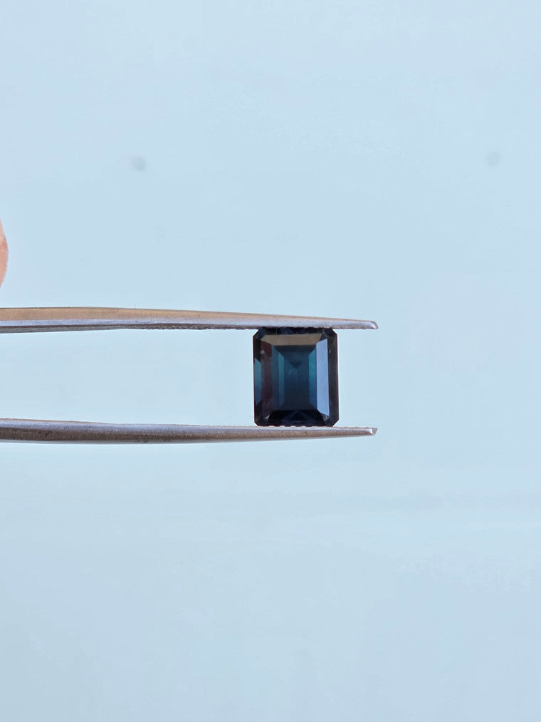 2.75ct Emerald Teal Sapphire