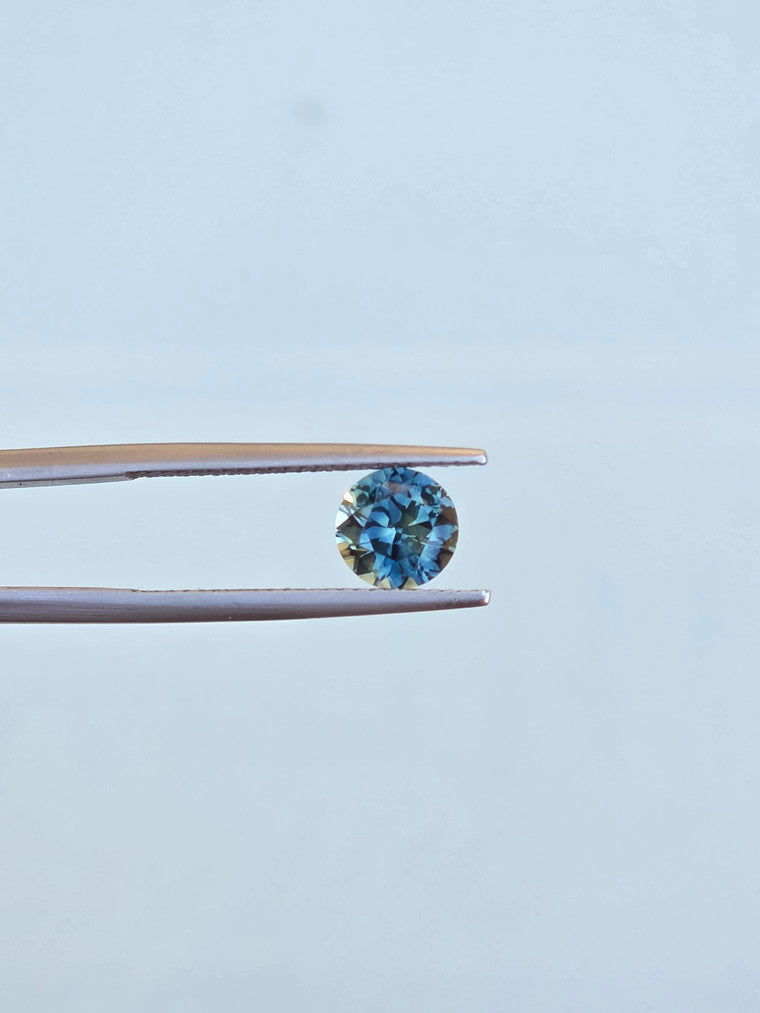 1.46ct Round Blue Parti Sapphire