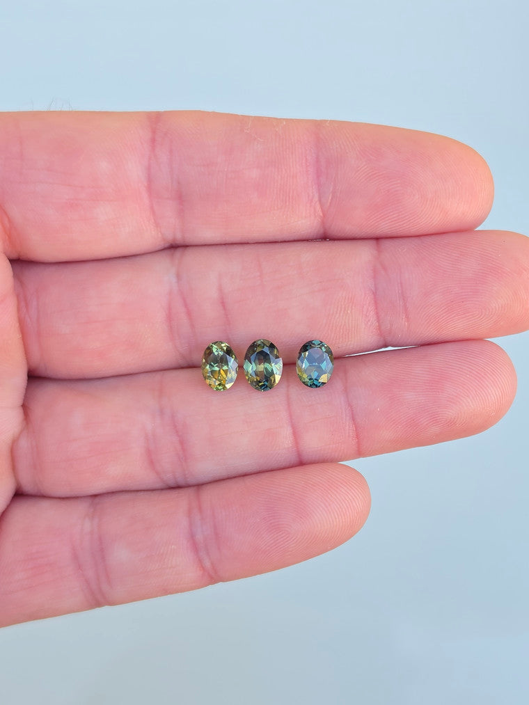 Set of 3 Oval Parti Sapphires