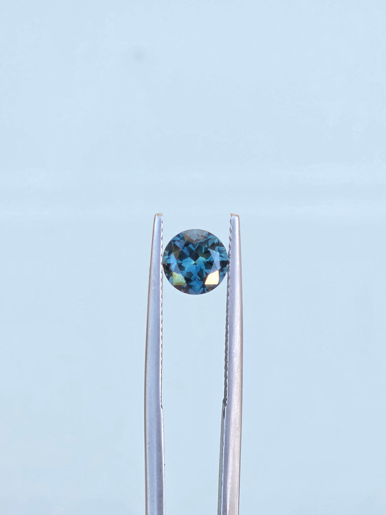 1.37ct Round Blue Sapphire