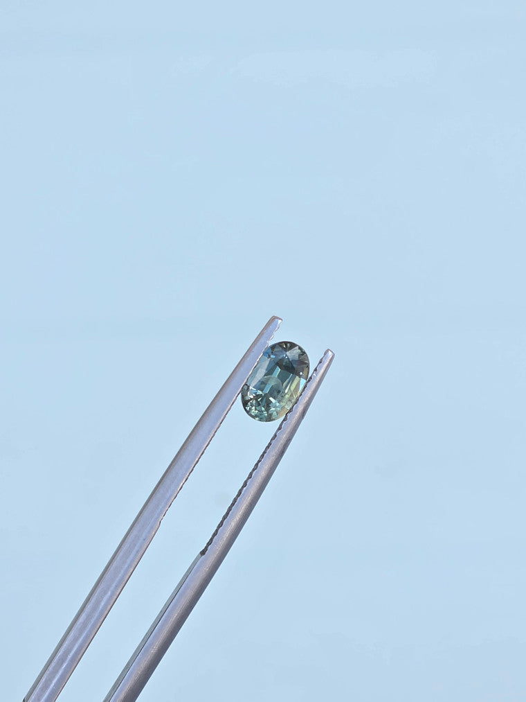 1.15ct Oval Blue Parti Sapphire