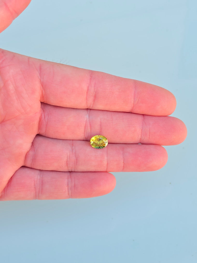 2.62ct Oval Yellow Parti Sapphire