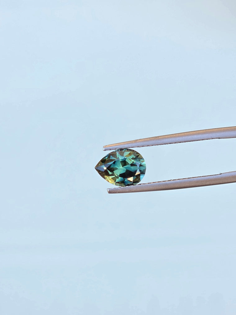 2.15ct Pear Blue Parti Sapphire