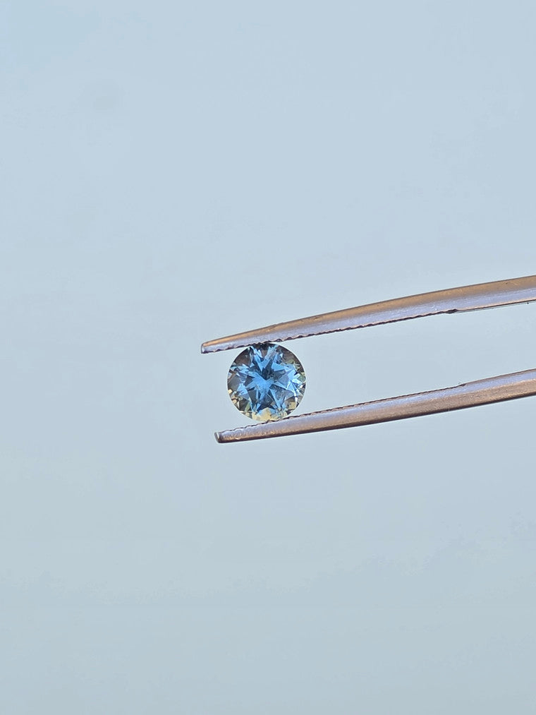 1.10ct Round Blue Parti Sapphire