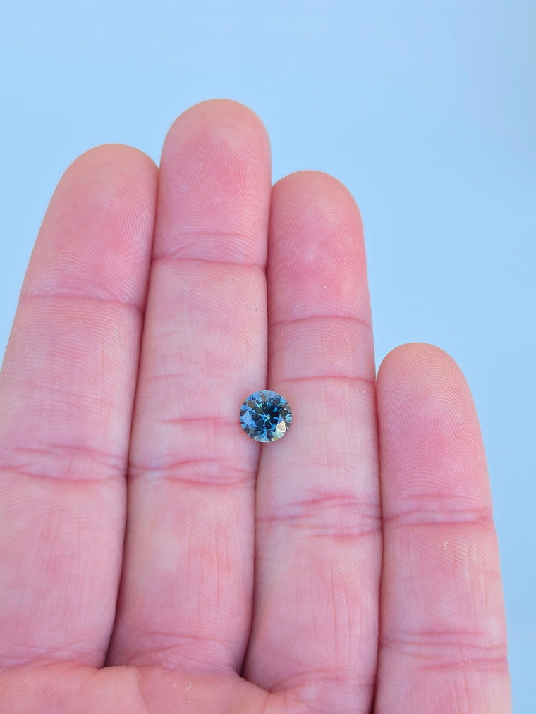1.46ct Round Blue Parti Sapphire