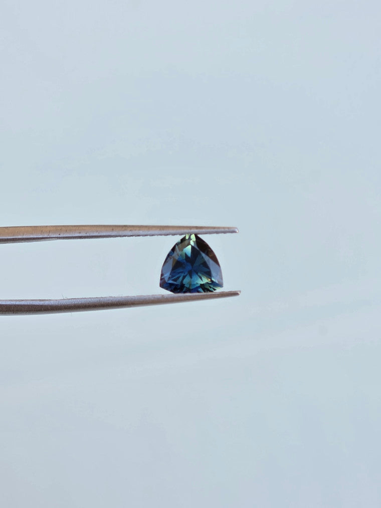 1.32ct Trilliant Blue Parti Sapphire