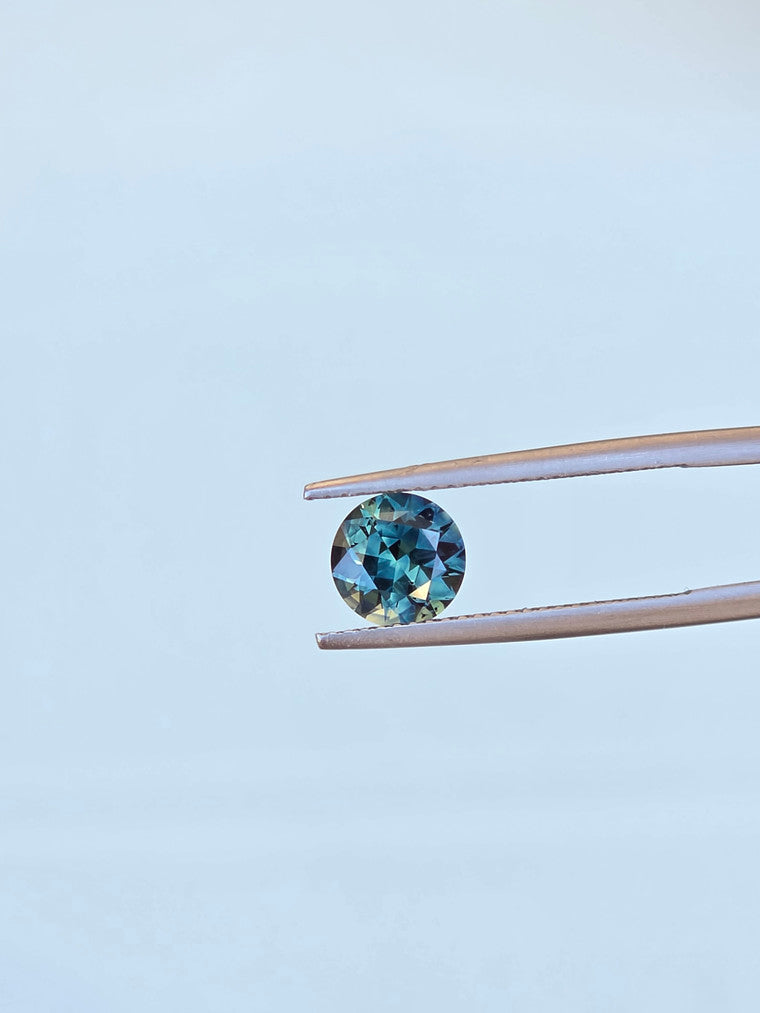 1.78ct Round Blue Parti Sapphire