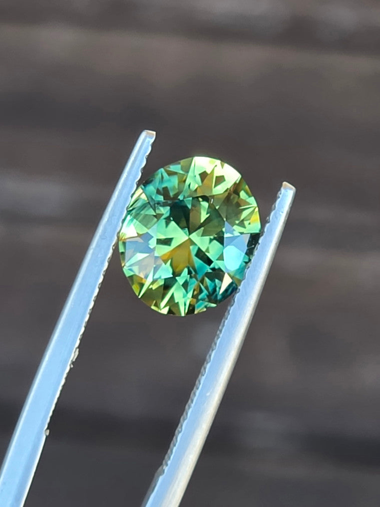3.15ct Oval Yellow Parti Sapphire
