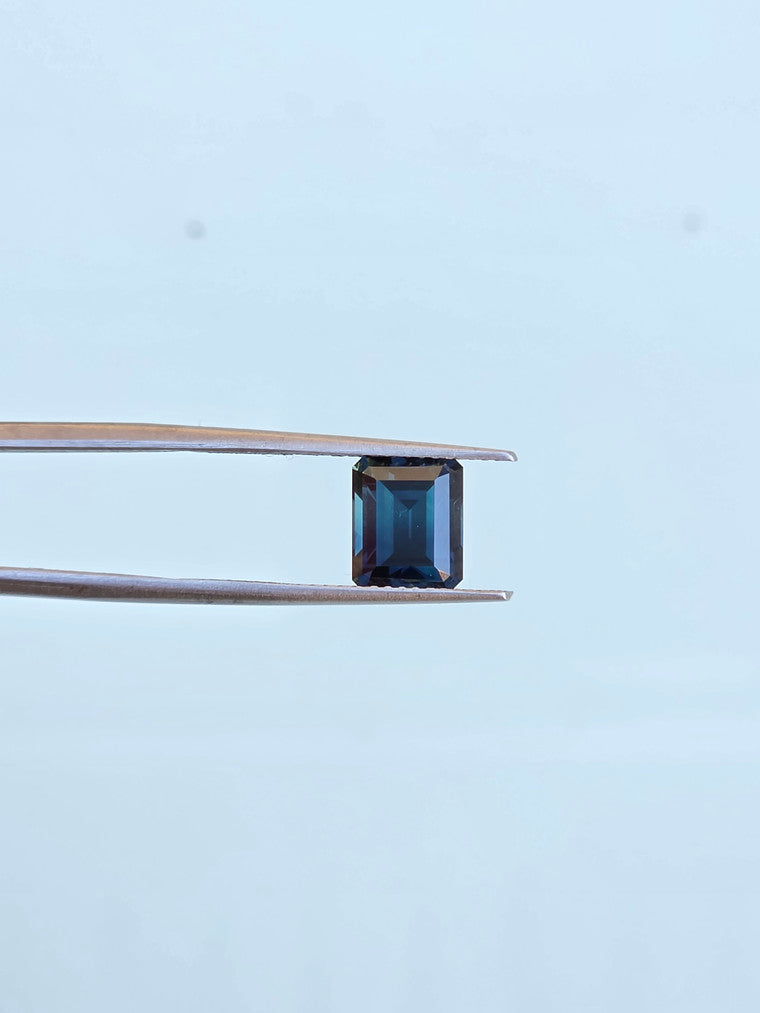 2.75ct Emerald Teal Sapphire