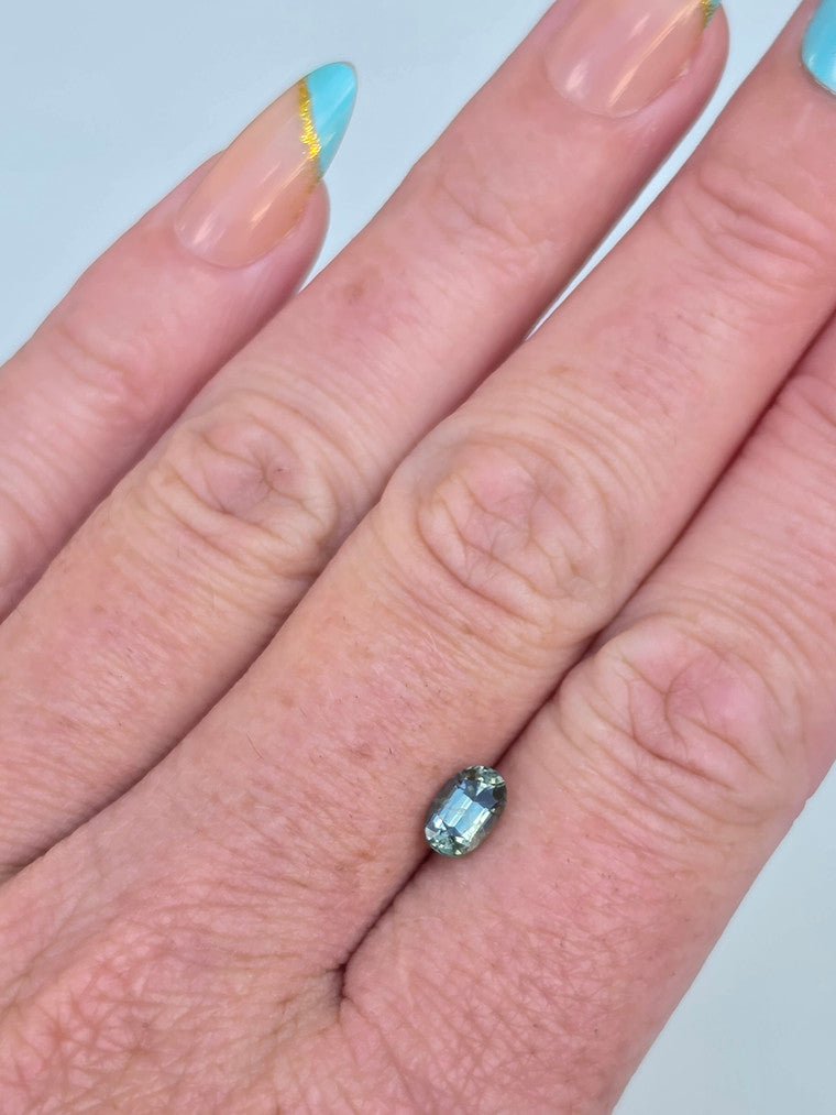 1.15ct Oval Blue Parti Sapphire