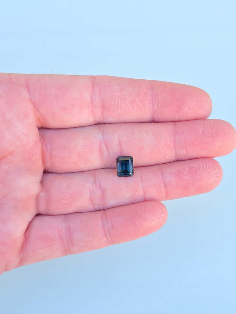 2.75ct Emerald Teal Sapphire