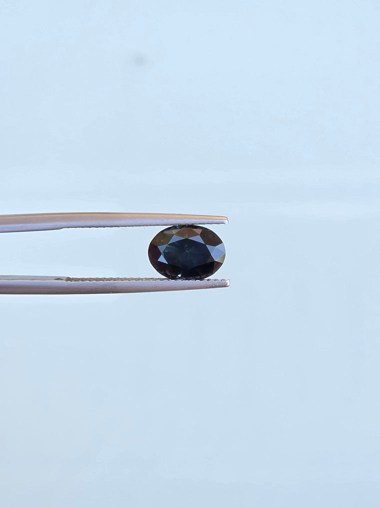 2.57ct Oval Blue Parti Sapphire