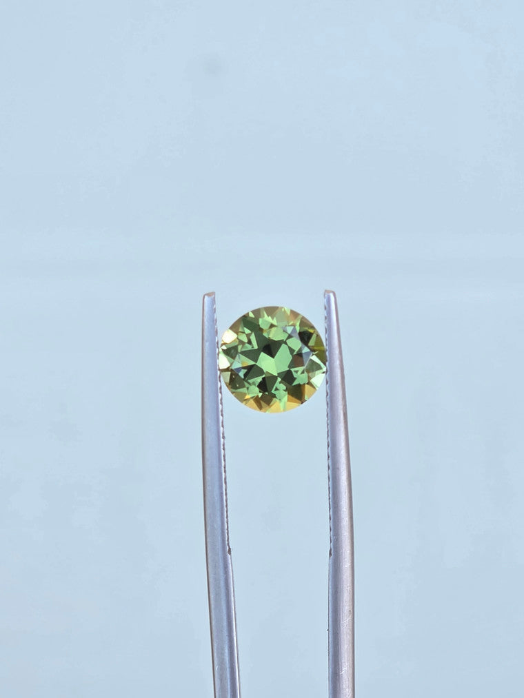 2.42ct Round Green Sapphire