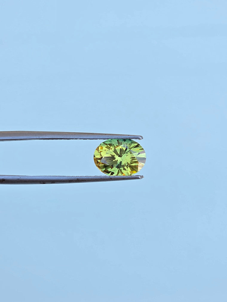 2.62ct Oval Yellow Parti Sapphire