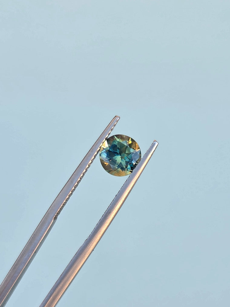 1.52ct Round Blue Parti Sapphire