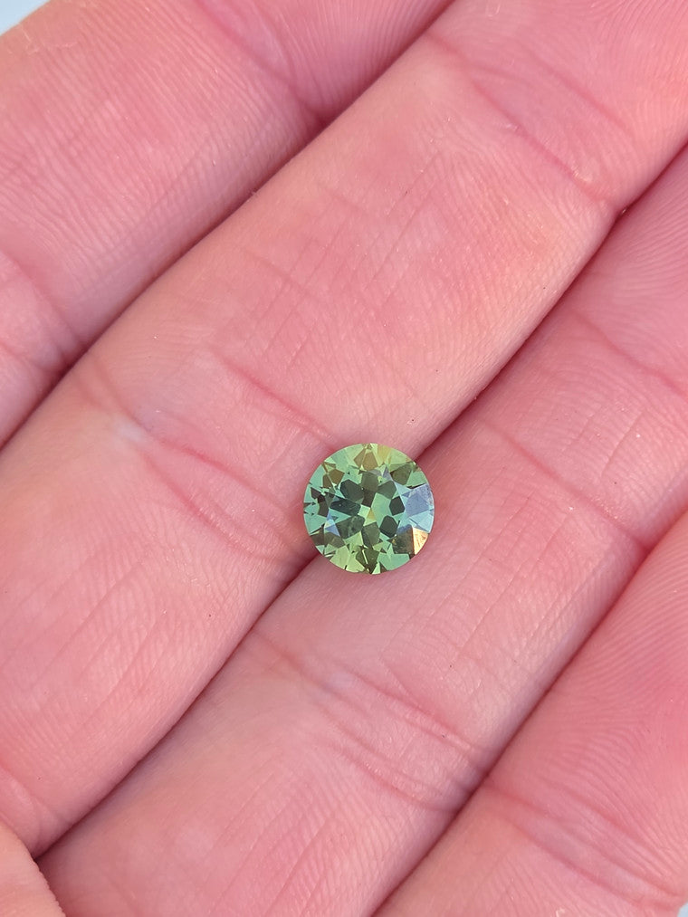 1.89ct Round Green Parti Sapphire