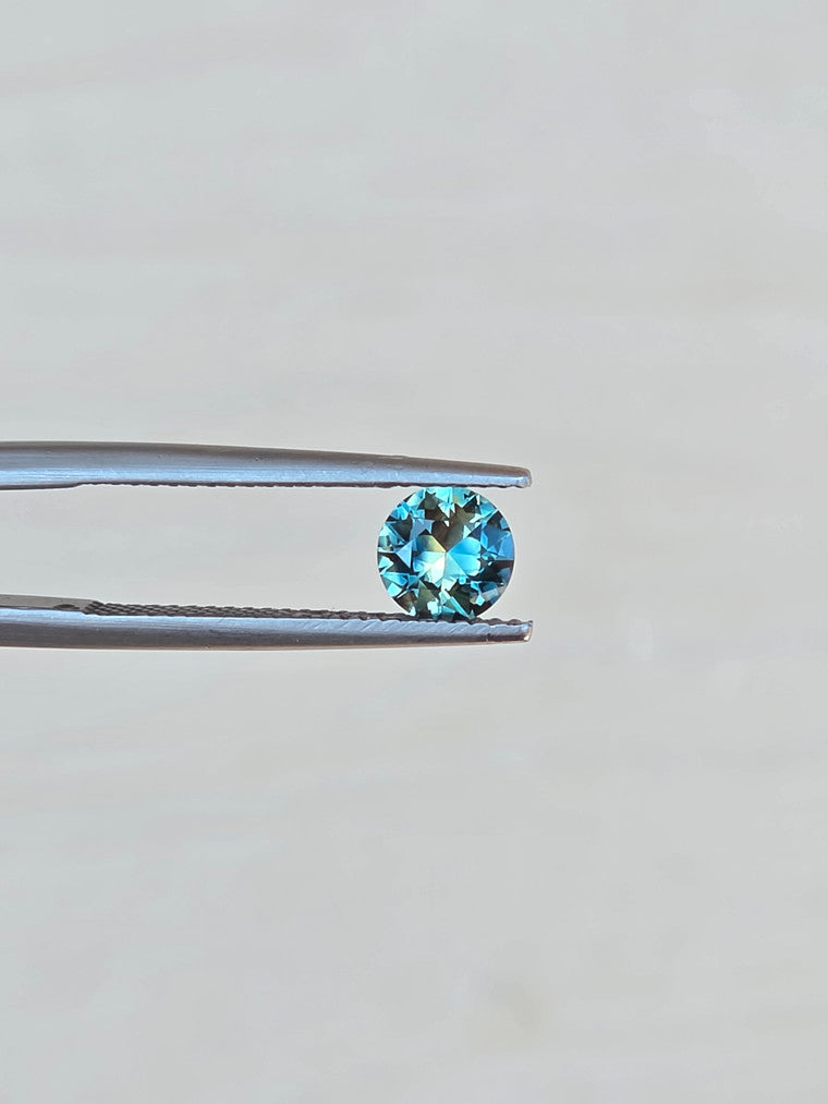 1ct Round Blue Pati Sapphire