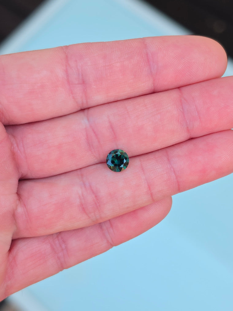 1.47ct Round Green Sapphire