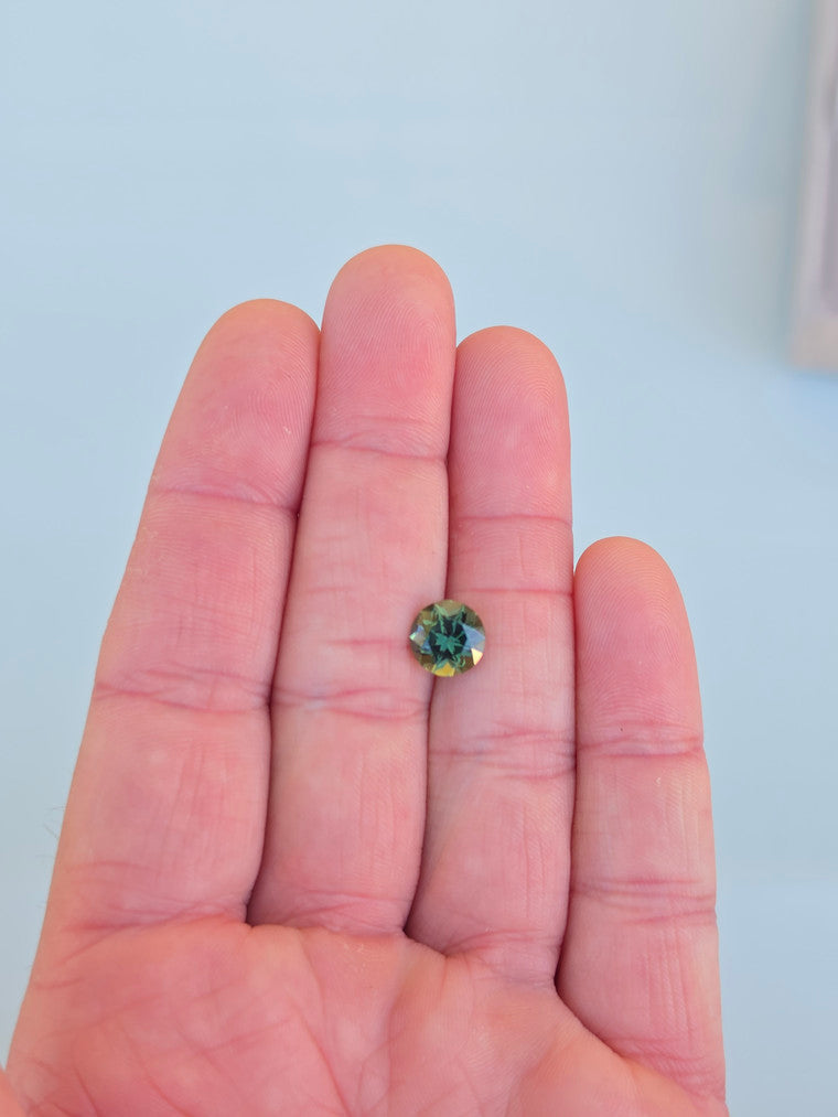 2.63ct Round Green Sapphire