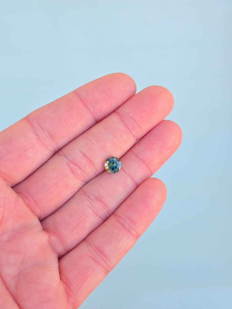 1.52ct Round Blue Parti Sapphire