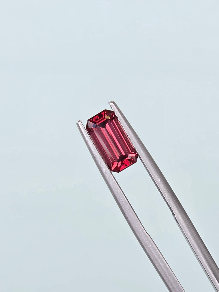 1.80ct Emerald Raspberry Tanzanian Garnet