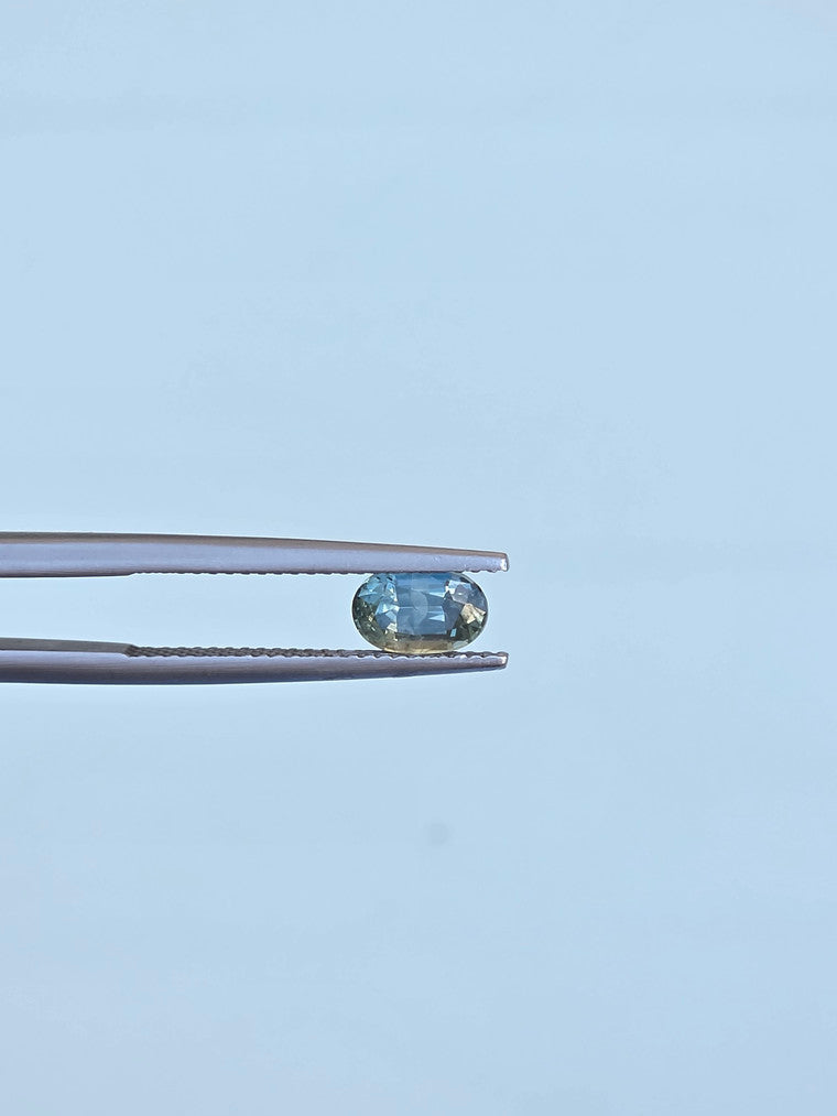 1.15ct Oval Blue Parti Sapphire
