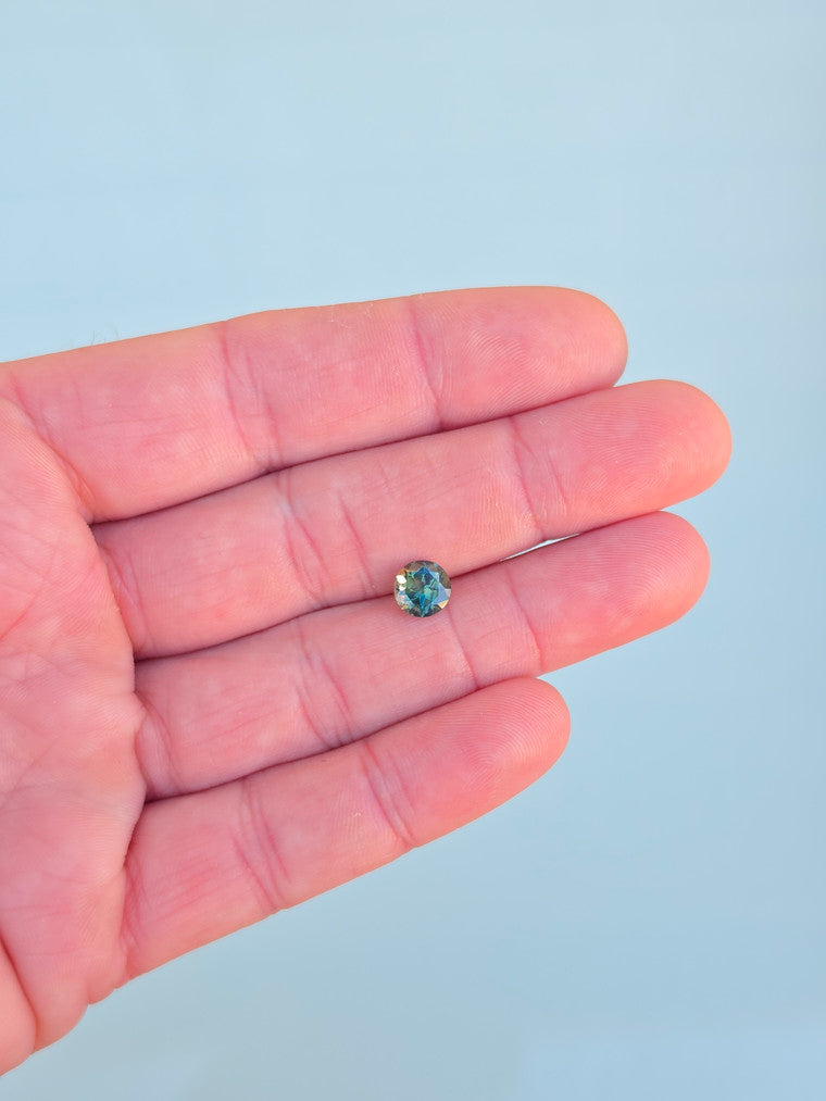 1.52ct Round Blue Parti Sapphire