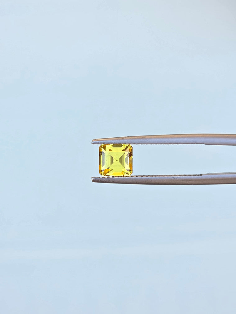 1.51ct Square Yellow Sapphire