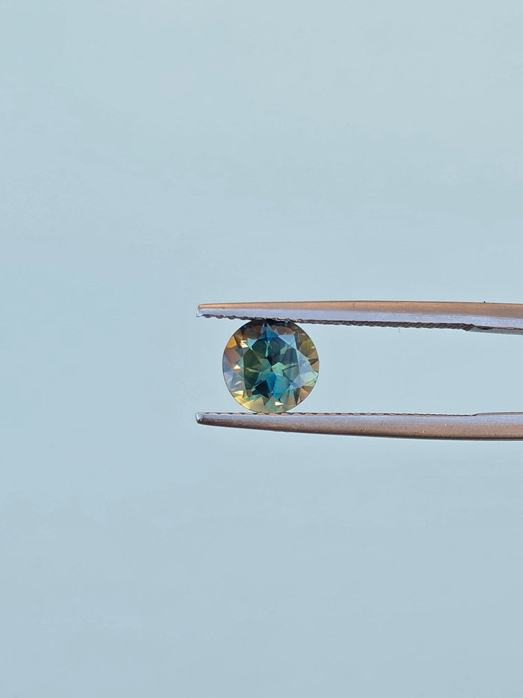 1.52ct Round Blue Parti Sapphire