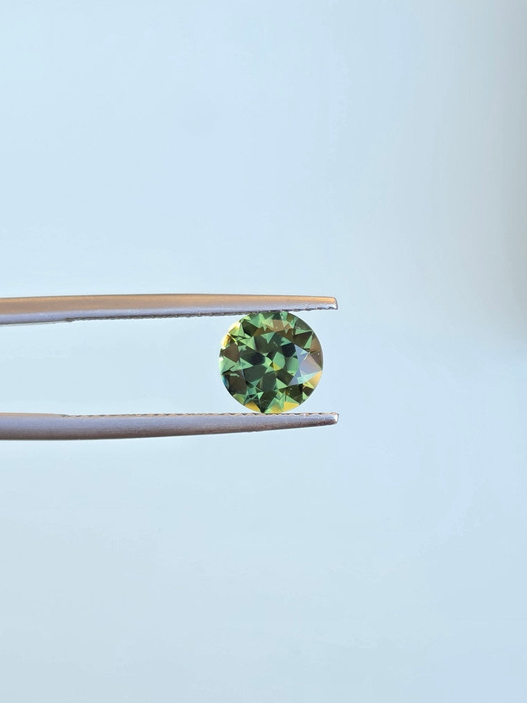 2.09ct Round Green Parti Sapphire