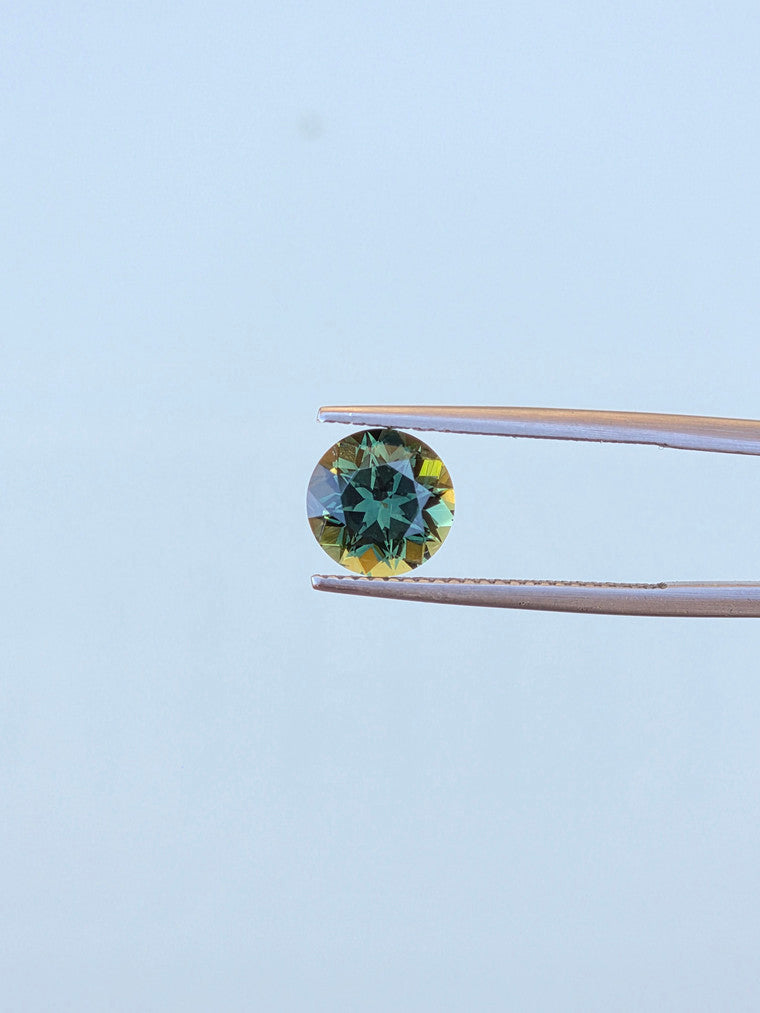 2.63ct Round Green Sapphire