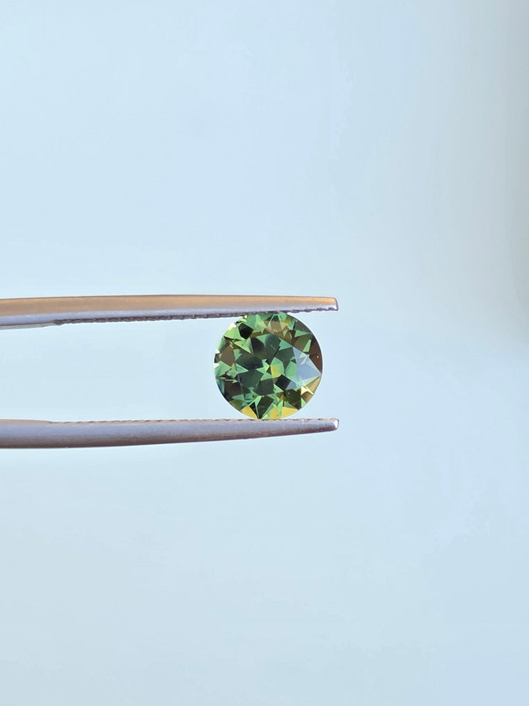2.09ct Round Green Parti Sapphire